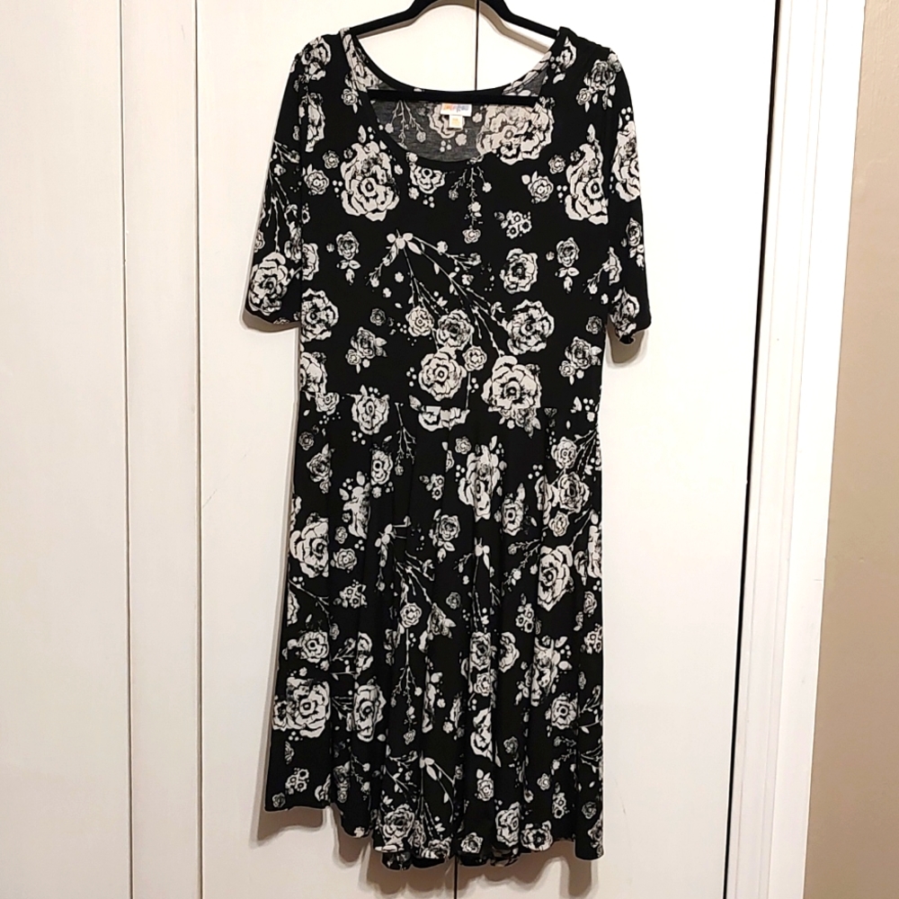LuLaRoe Nicole